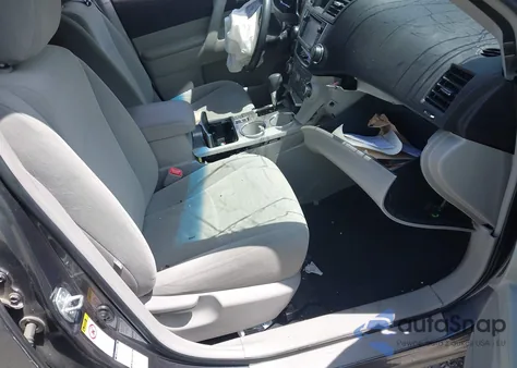 2013 Toyota Highlander Base Plus V6 из США, поврежденный, VIN 5TDBK3EH4DS189905